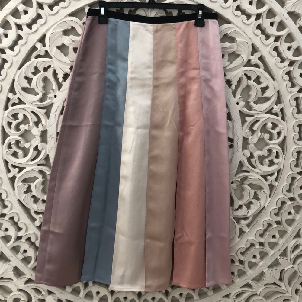 ONTWELFTH Mid Calf Length Pleated Skirt L - Picture 2 of 8
